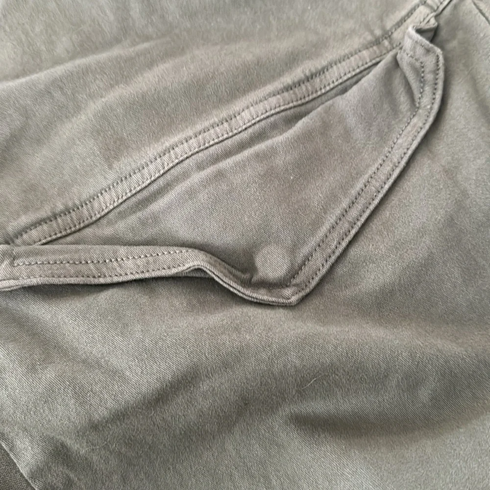 Akademiks Joggers Mens XL Khaki Green Hip Hop 90s Pants Stretch (TD)